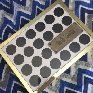 Limited edition Urban Decay Gwen stephani